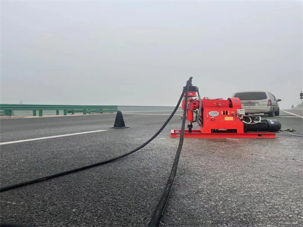 赣榆马路路基路面开裂下沉注浆加固灌浆